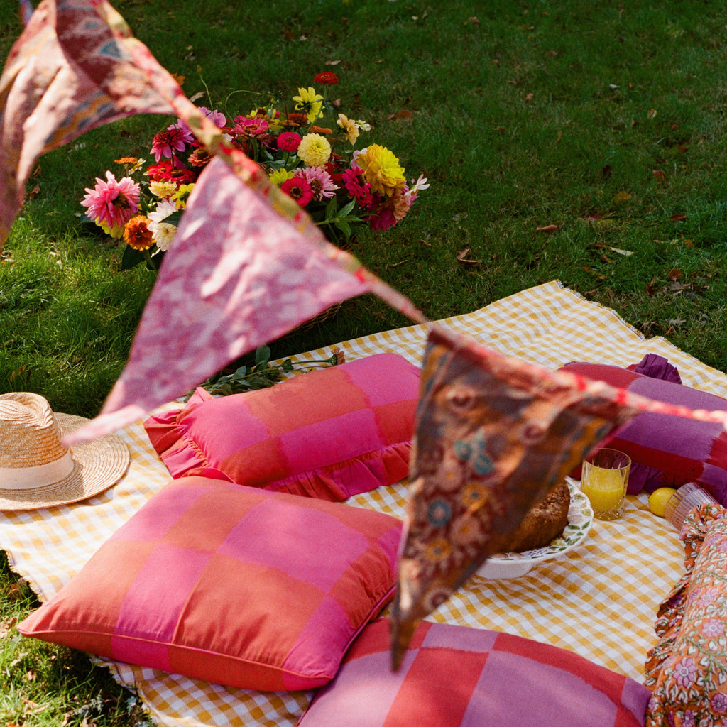 Ikat cushion cover purple red 50 x 50 cm