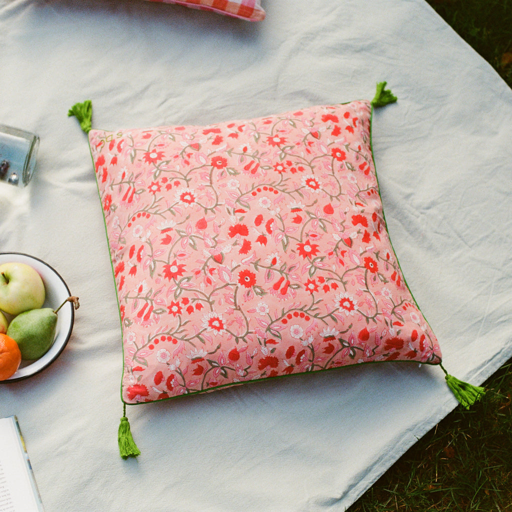 Blockprint cushion cover pink print 50 x 50 cm