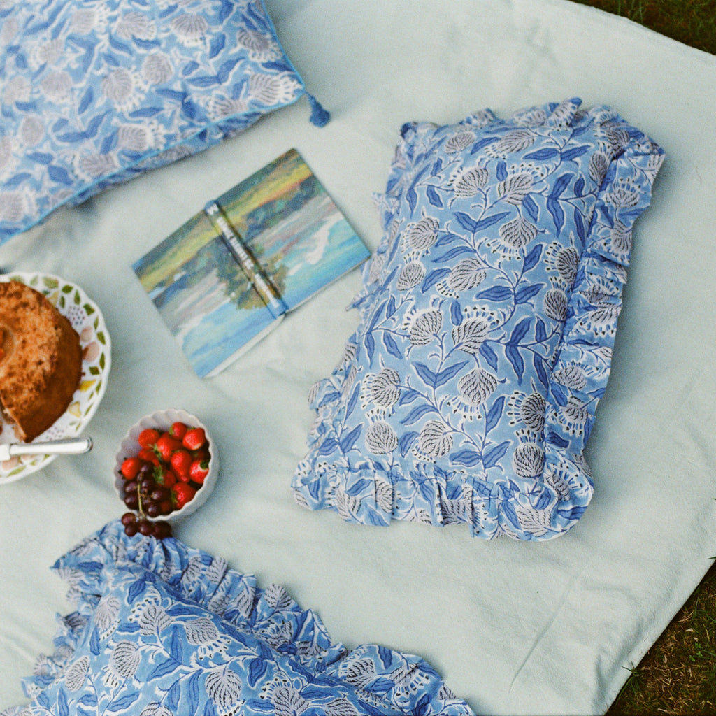 Block print cushion cover blue 30 x 50 cm