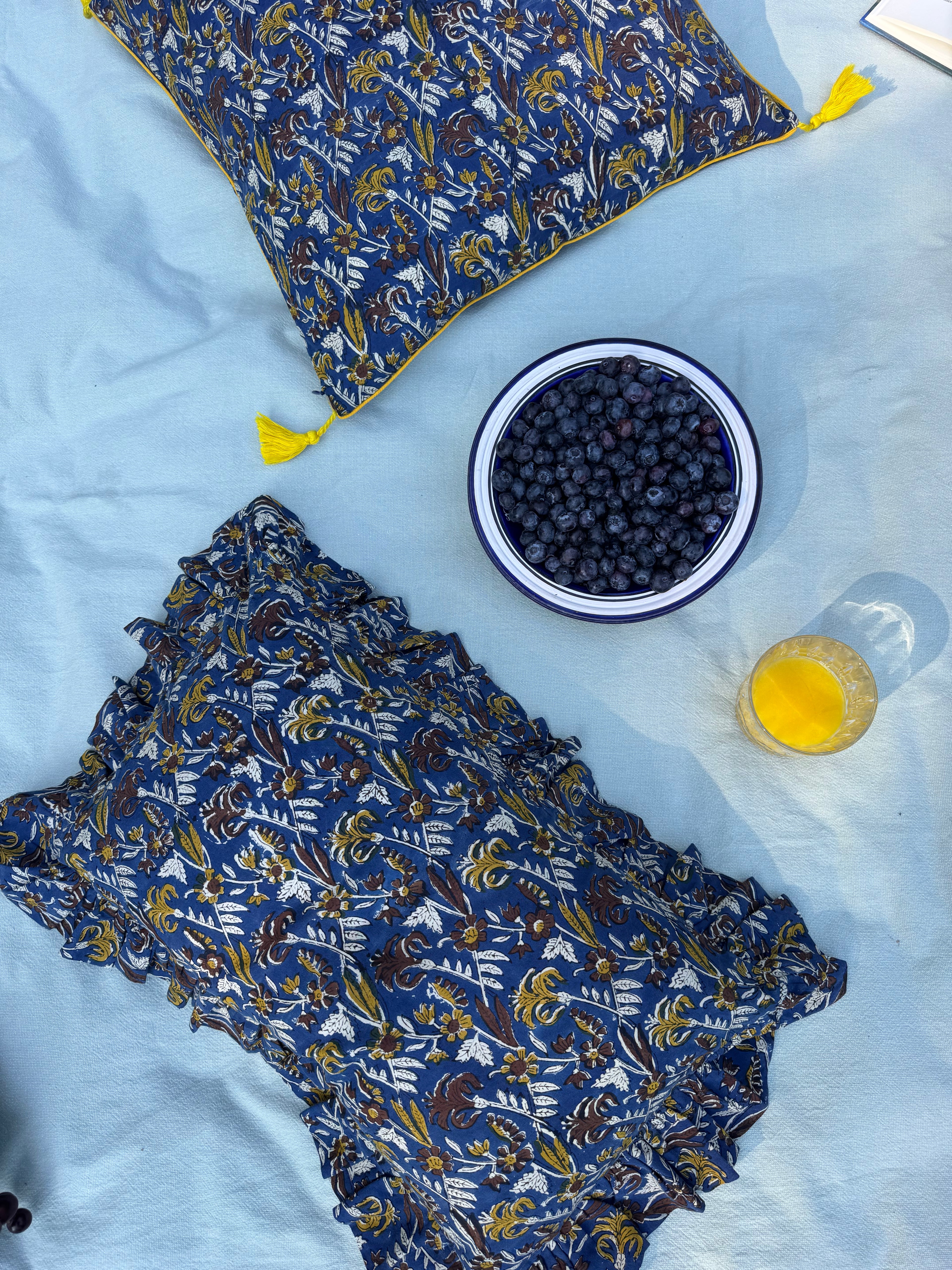 Block print cushion cover dark blue 30 x 50 cm
