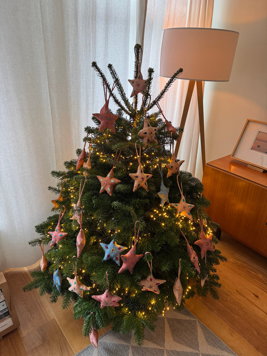 Christmas star light pink